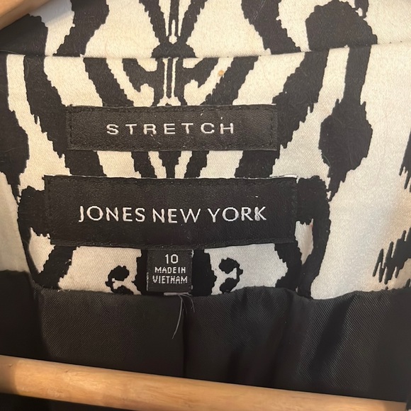 Jones New York Women’s jacket - Picture 2 of 4
